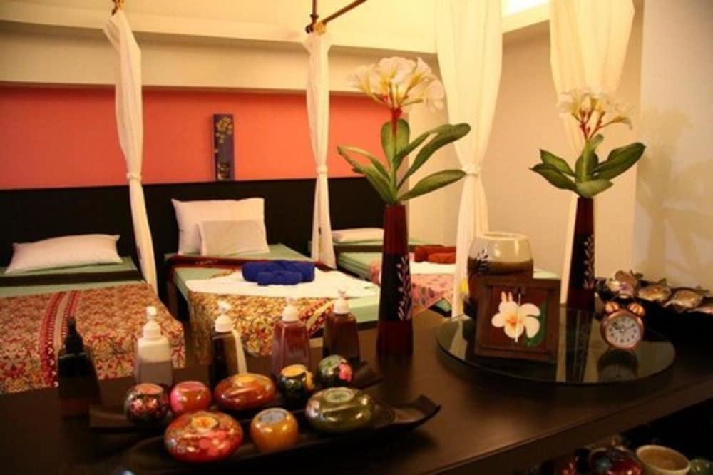 Bunjongburi Hotel Surat Thani Exterior photo