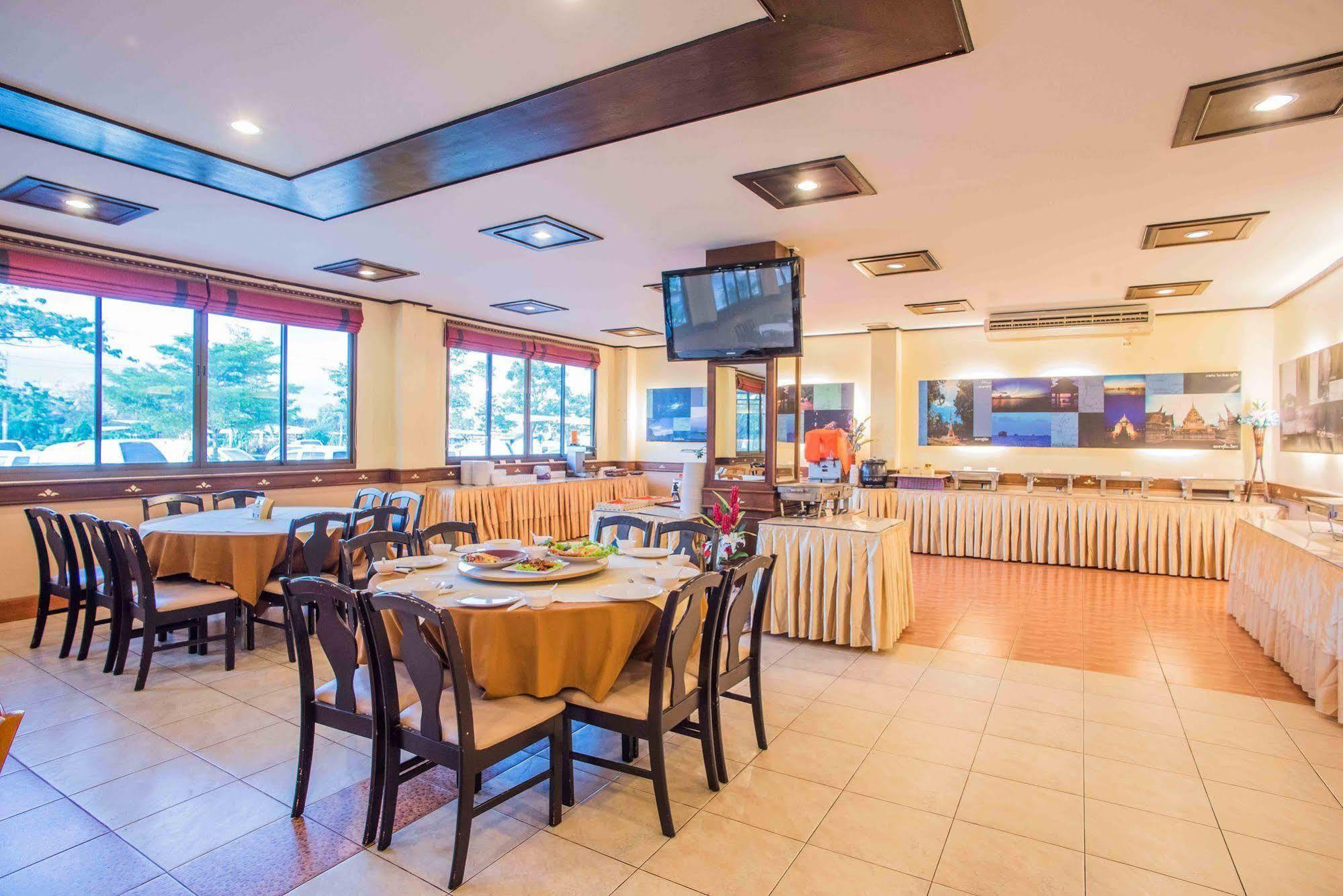 Bunjongburi Hotel Surat Thani Exterior photo